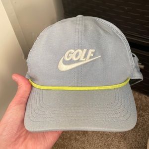 Nike classic99 golf hat
